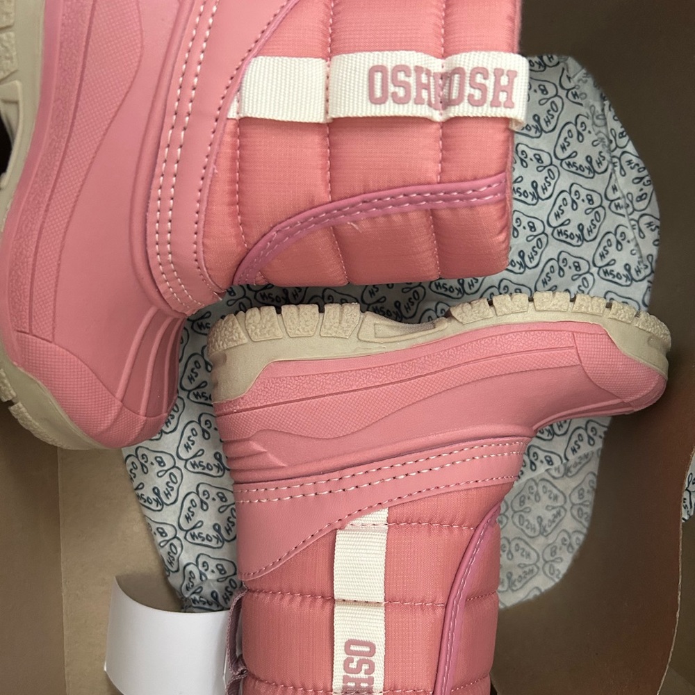 OshKosh B'gosh Splash Pink Toddler Boots - Picture 7 of 9